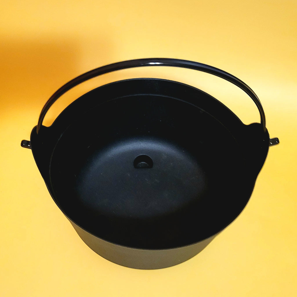 Cauldron Approx 9x6in