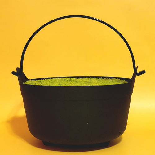 Cauldron Approx 9x6in